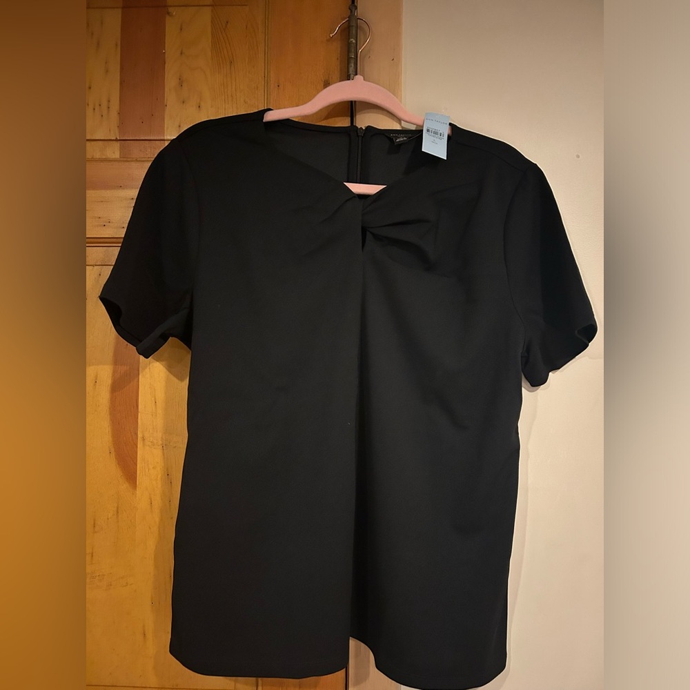ANN TAYLOR Large Black Blouse 🖤 New with Tags !